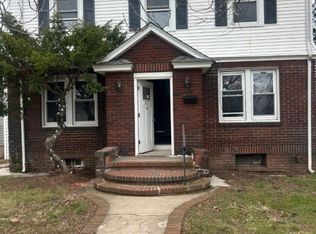 301 Hillside Rd, Elizabeth City, NJ 07208