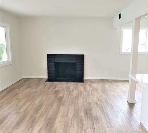 5th image of 25400 E 33rd St