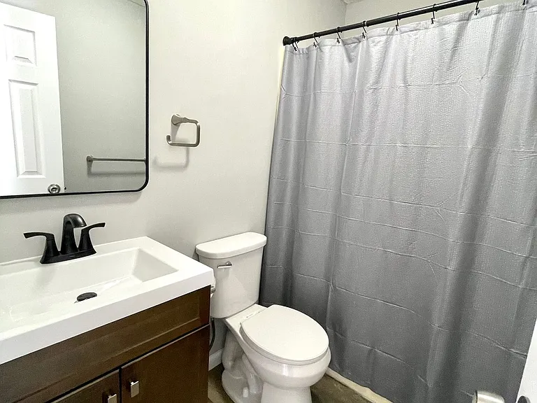 8 Rossfield Cv — Photo 5
