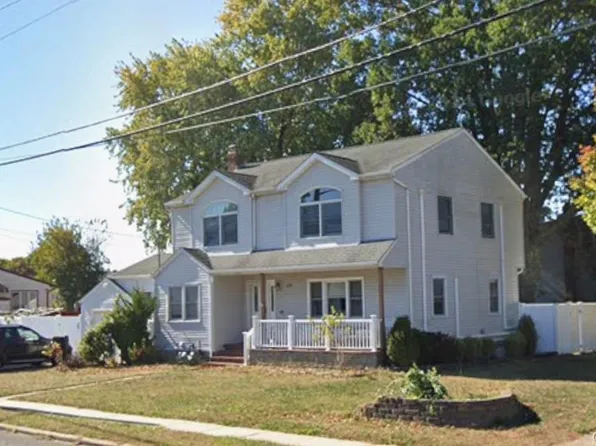 574 Rudwick Place, East Meadow, NY 11554