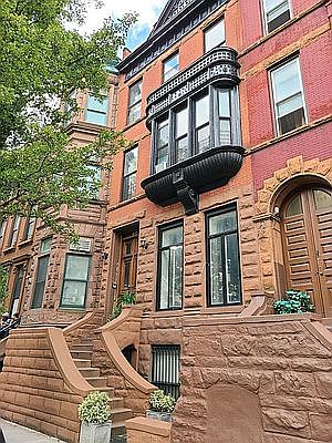 2nd image of 164 W 130th St #C