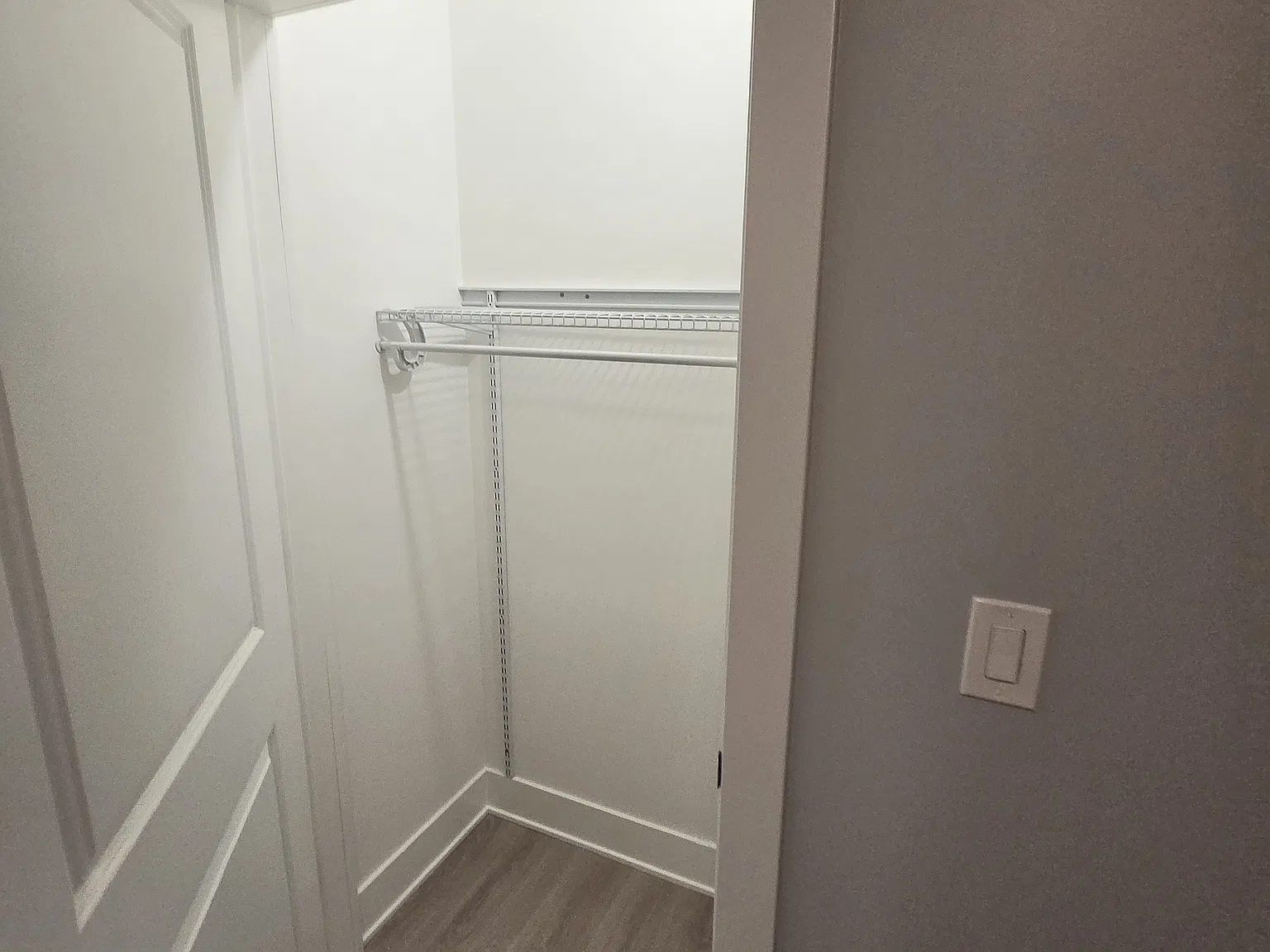 3502 N Wilton Ave — Photo 4