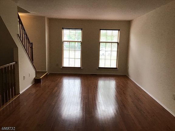 5th image of 148 Coburn Ln