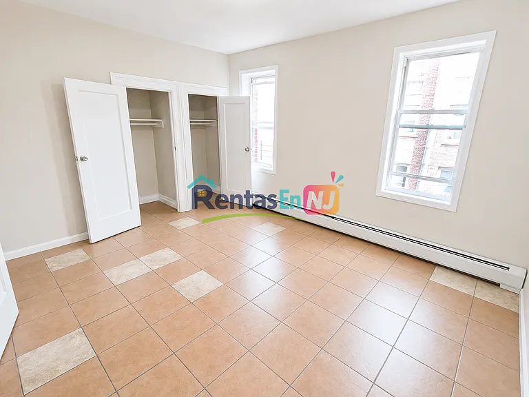 316 Mount Prospect Ave #7B — Photo 2