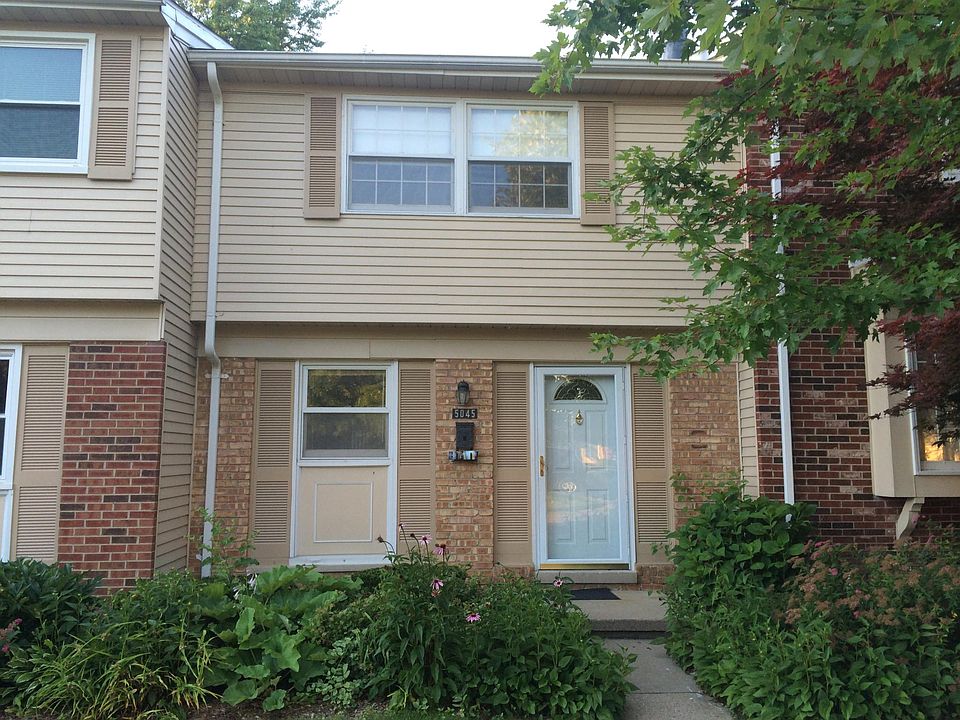 1st image of 5045 Buckingham #435