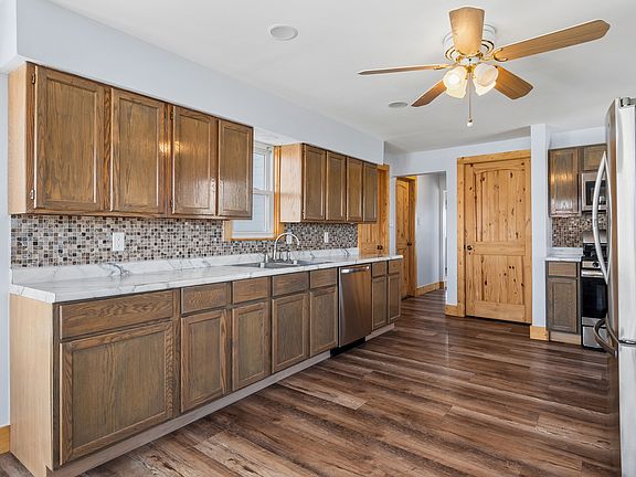 3rd image of 3292 E 24th Rd