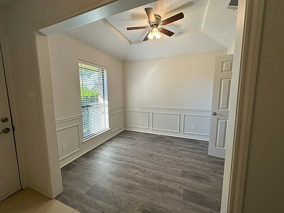 5th image of 2033 Espinosa Dr