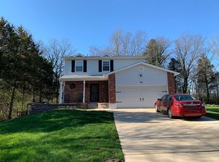 901 Williams Dr, Eureka, MO 63025