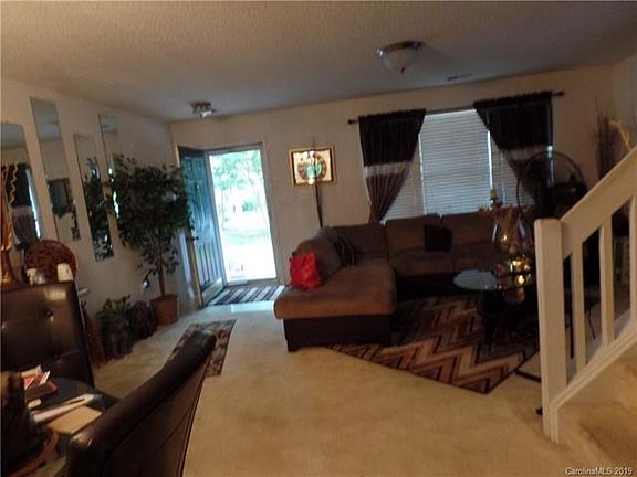 2nd image of 7651 Petrea Ln