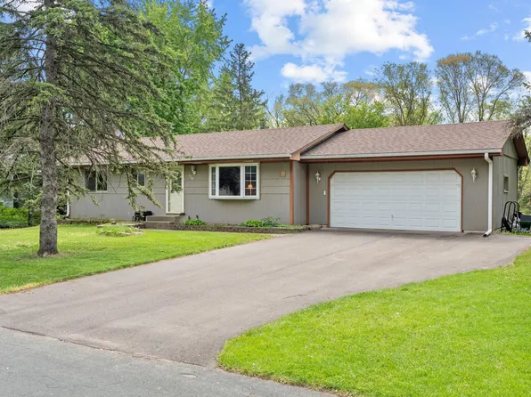 774 Vicky Ln, Lino Lakes, MN 55014