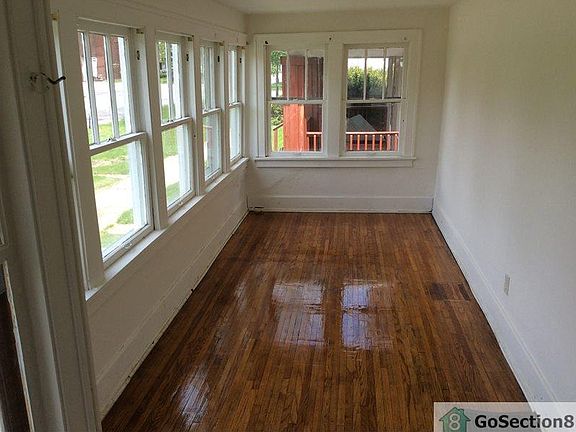 5th image of 3156 Stickney Ave