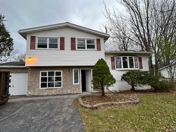 8328 Sandra Ave, Cicero, NY 13039