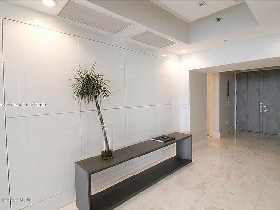 5th image of 15811 Collins Ave APT 801