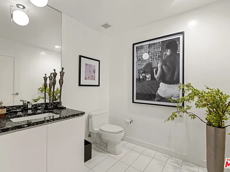 900 W Olympic Blvd #47G — Photo 26