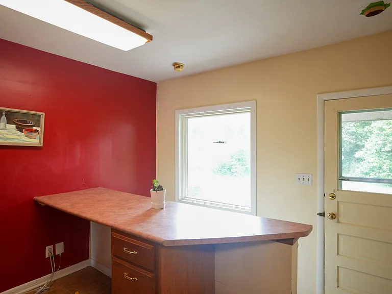 1801 Winsted Blvd — Photo 9