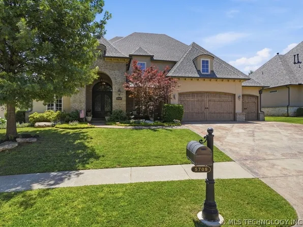 5709 W Austin St, Broken Arrow, OK 74011