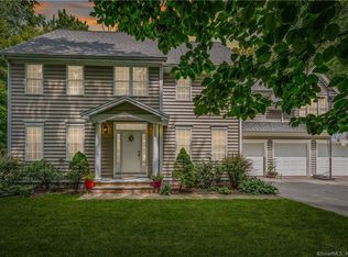 554 Plainville Ave, Unionville, CT 06085