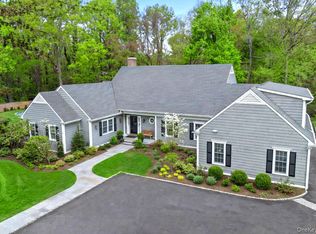 18 Matinecock Farms Road, Glen Cove, NY