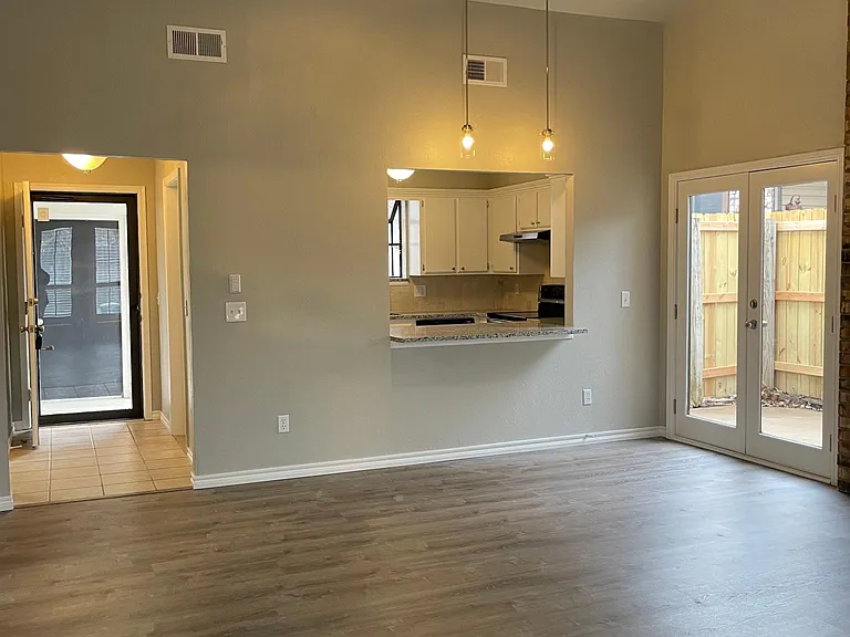 9324 S Hudson Ave #9324 — Photo 10