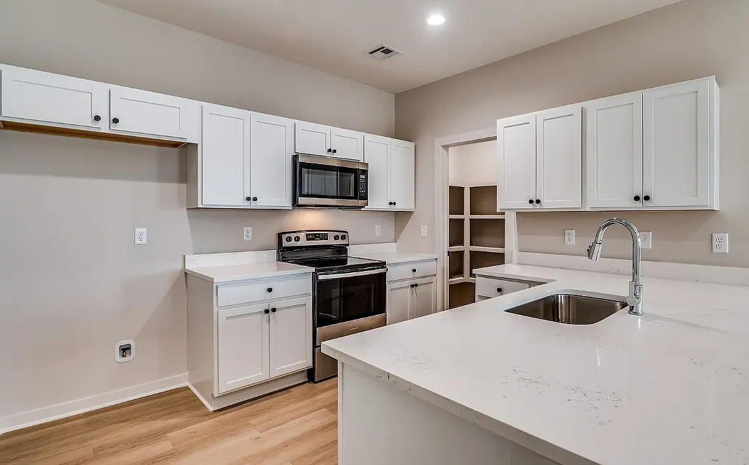 5 bed, 1503 sqft, $1,745 — Photo 1