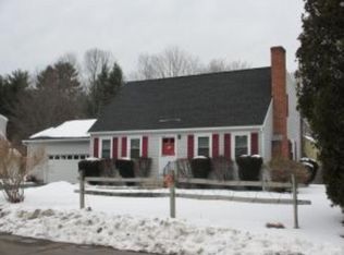 2 Tow Path Ln, Concord, NH 03301