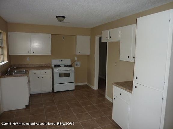 4th image of 5564 Winterwood Dr