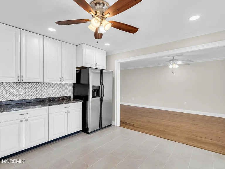 101 Clearwater Dr — Photo 11