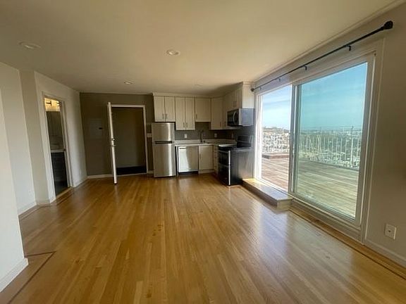 4th image of 646 Corbett Ave APT 608