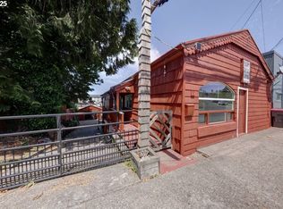 3162 Marine Dr, Astoria, OR