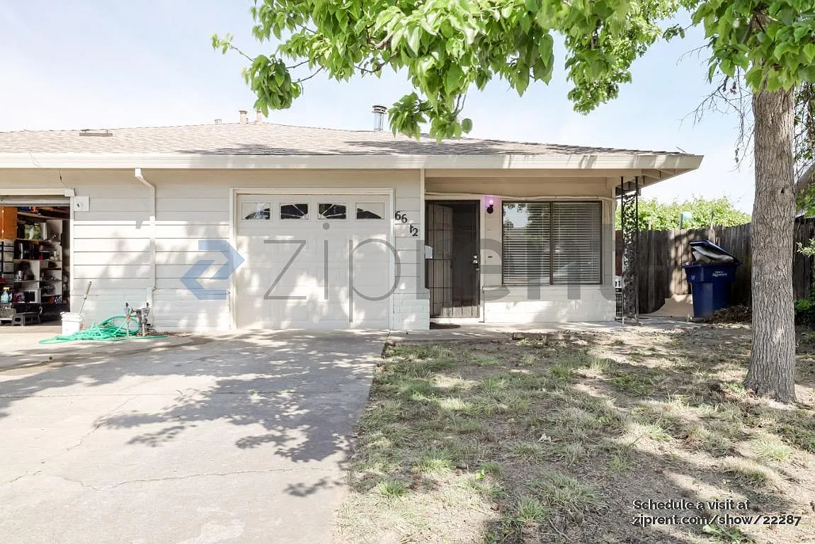 2 bed, 900 sqft, $2,000 — Photo 2