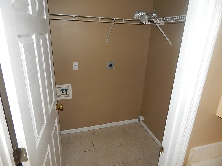 3740 Mulligan Rd — Photo 12