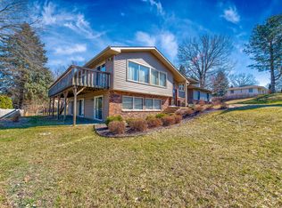 38867 N Kenmore Rd, Antioch, IL 60002