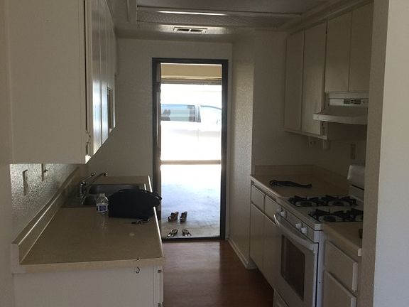 4th image of 13765 Cedar St APT 1