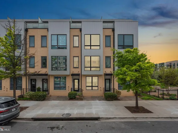 223 Crown Park Ave, Gaithersburg, MD 20878