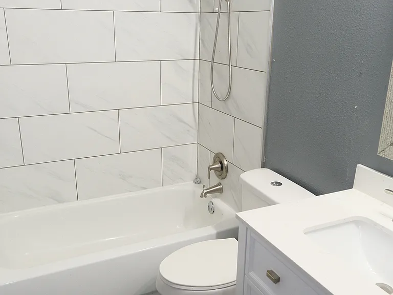 10707 Copperwood Dr — Photo 11