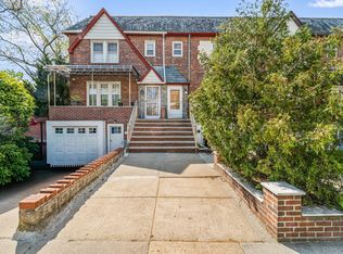20518 33rd Ave, Bayside, NY 11361