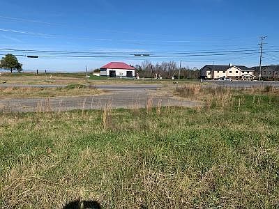 5th image of 7548 Richmond Hwy