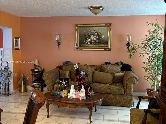 4th image of 11219 SW 33rd St