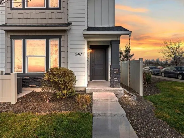 2471 E Goldstone St, Meridian, ID 83642