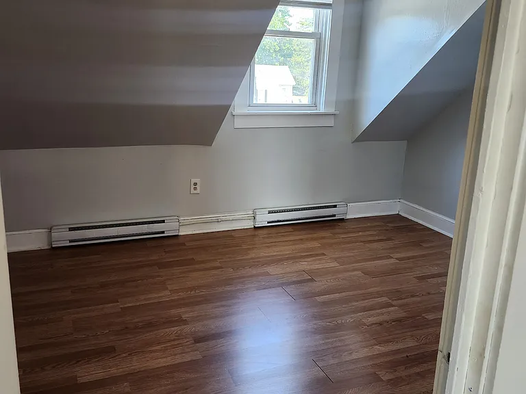 11 Morey St — Photo 6