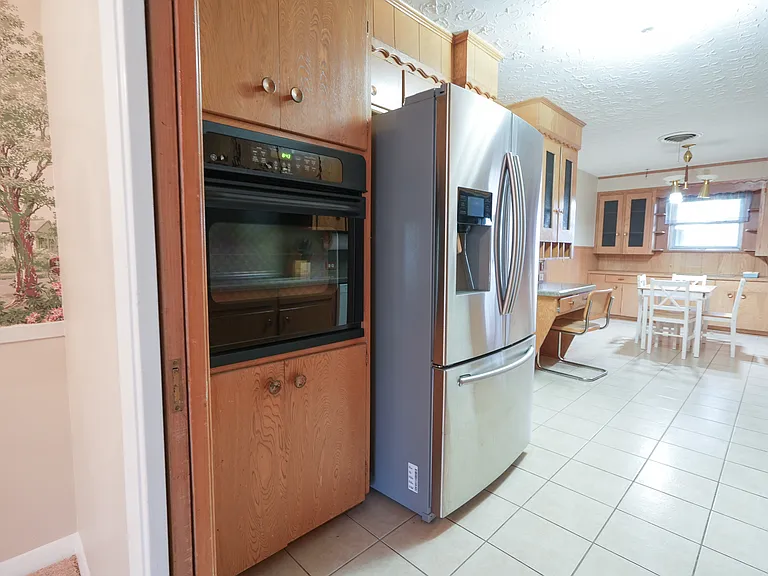 1702 Ivie Lee St — Photo 7