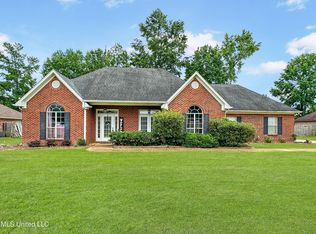 324 White Sand Rd, Florence, MS 39073