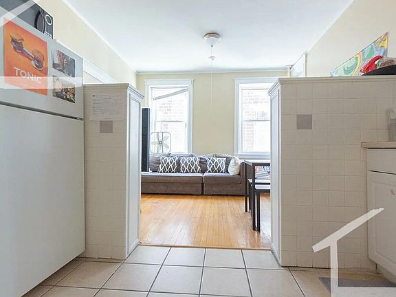 3rd image of 324 Saint Paul St #16