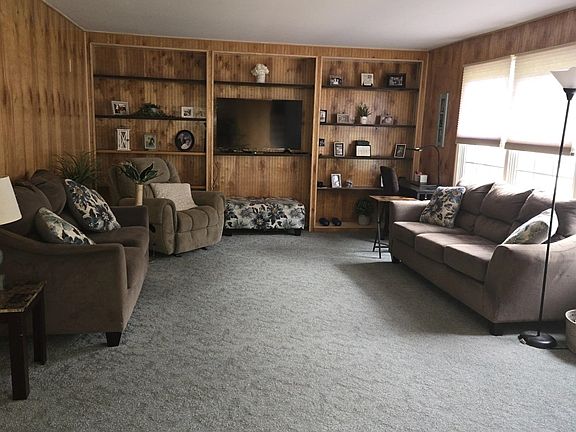 2nd image of 41 Sturbridge Dr