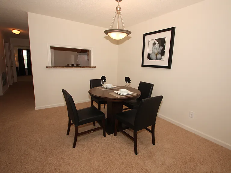 Crestview Apartments — Photo 23