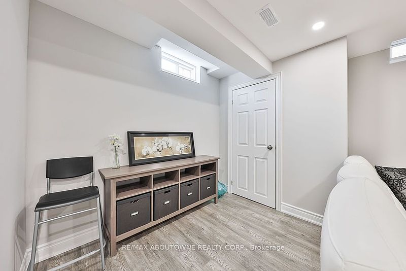 Burlington House for rent - 3 Bedrooms — photo 35