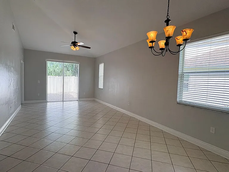 3636 Pine Oak Cir #108 — Photo 7