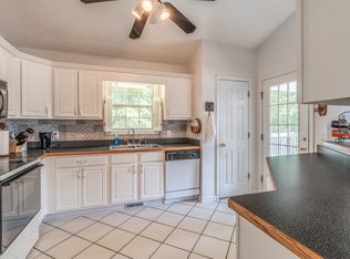 154 Elk Grove Dr, Auburn, GA