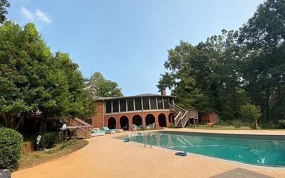 3rd image of 4340 Green Hill Rd