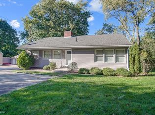 845 E Waterloo Rd, Akron, OH 44306